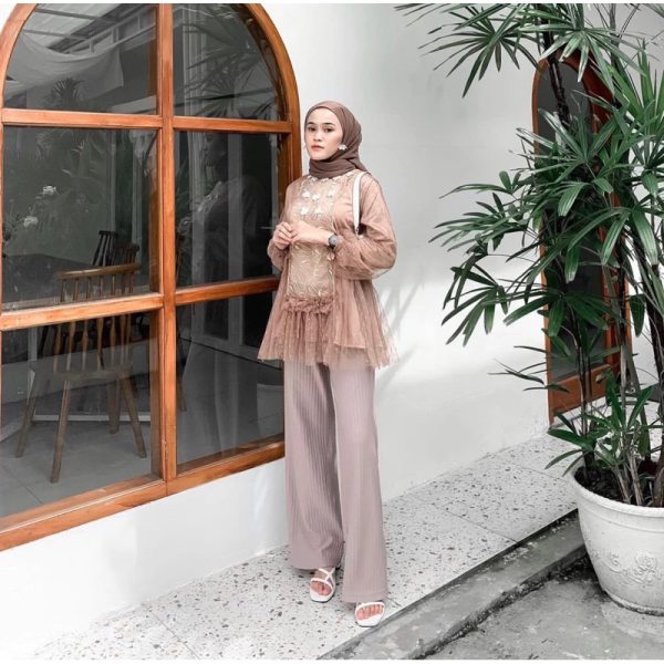 ￼KANTHIL Batik Kerja Blus Amarilis